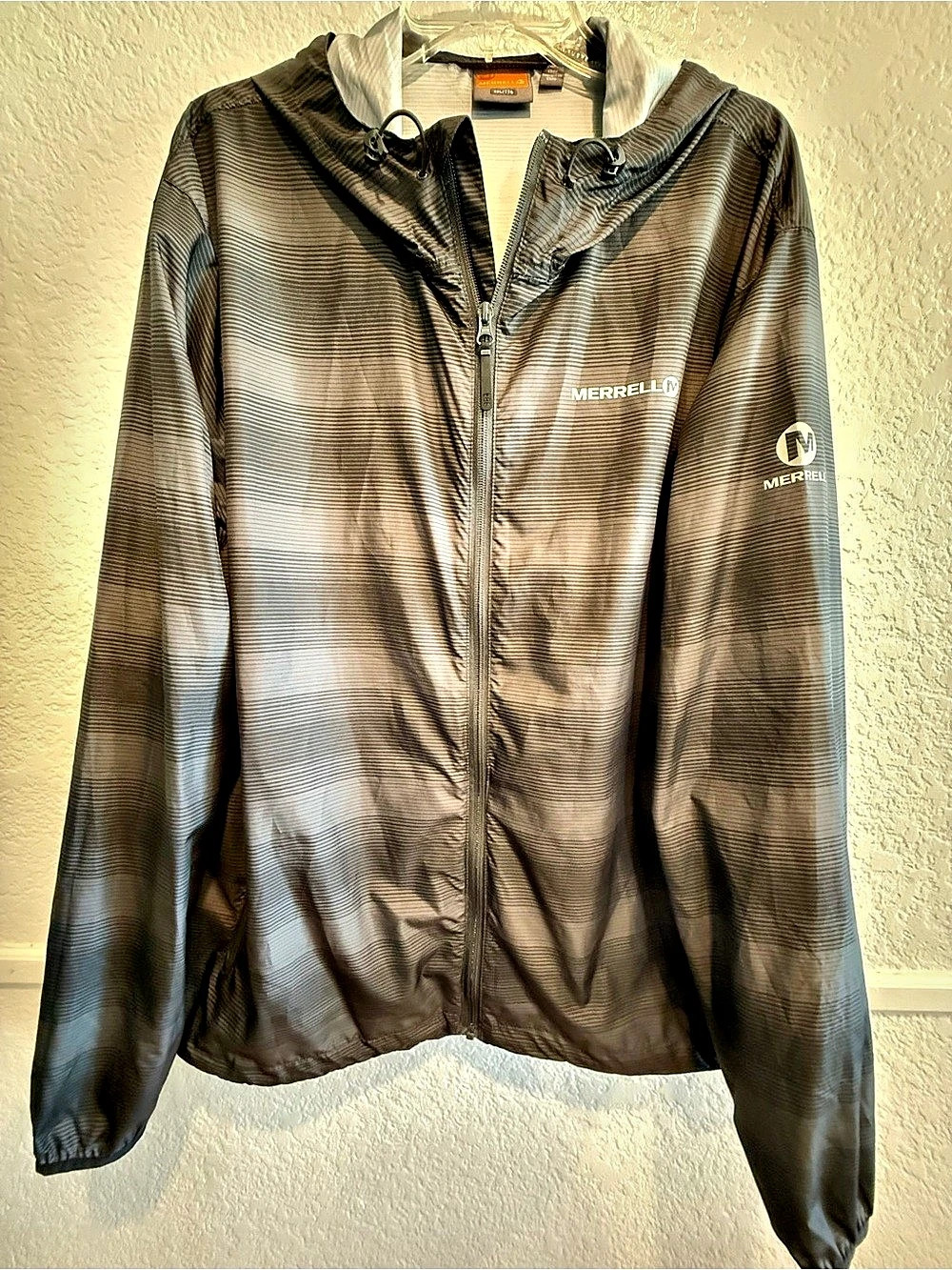 Merrell Men's Hooded Lightweight windbreaker Jacket XXL Gray & Black